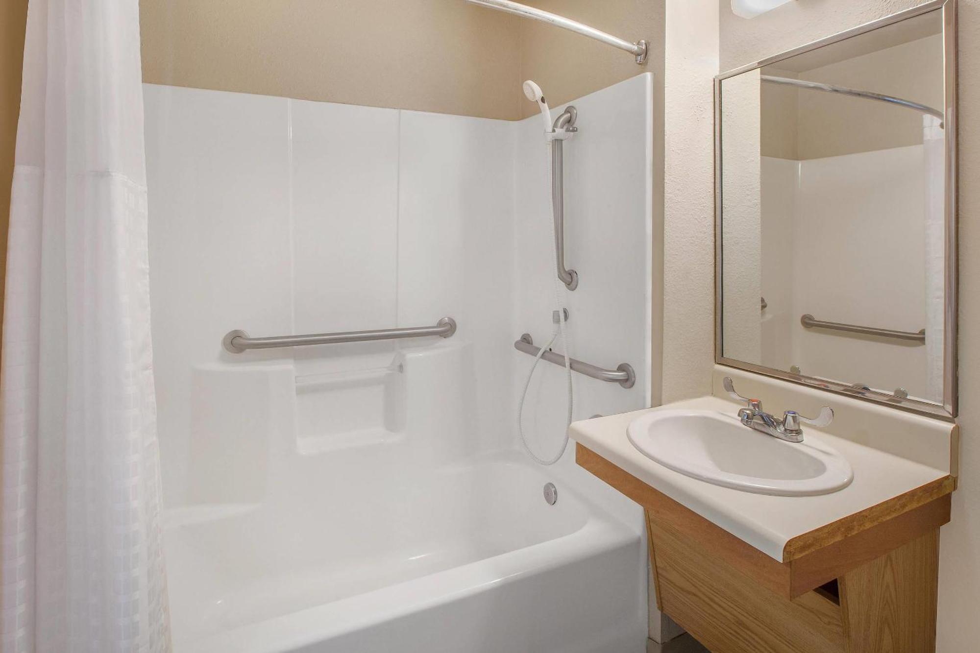 Double Room Two Double Beds Non-Smoking