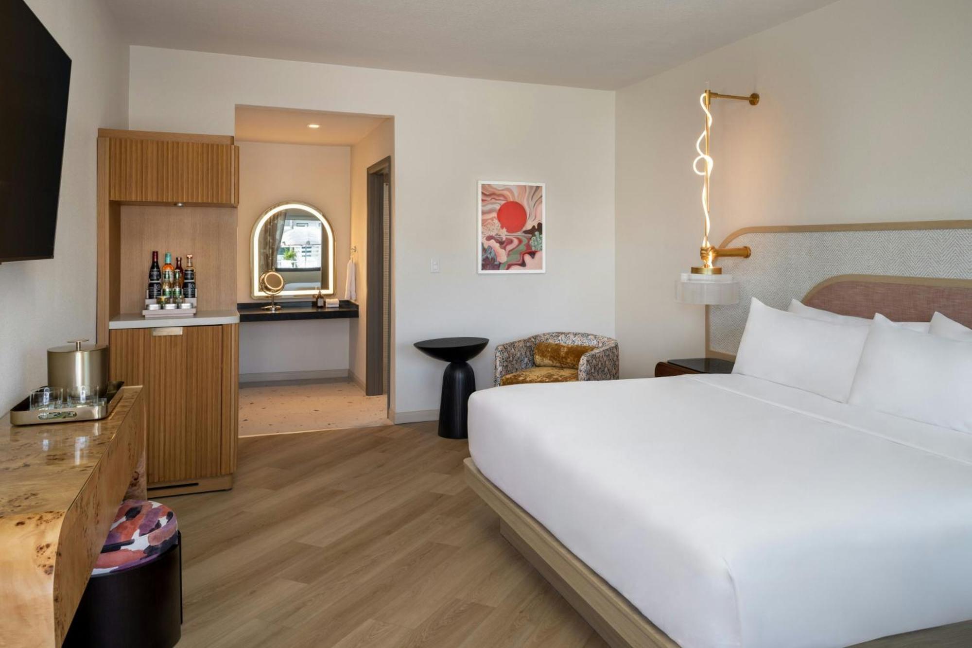 King Room Courtyard View