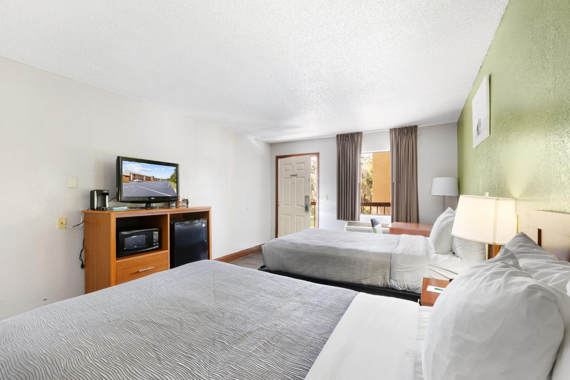 Double Room Two Double Beds Smoking