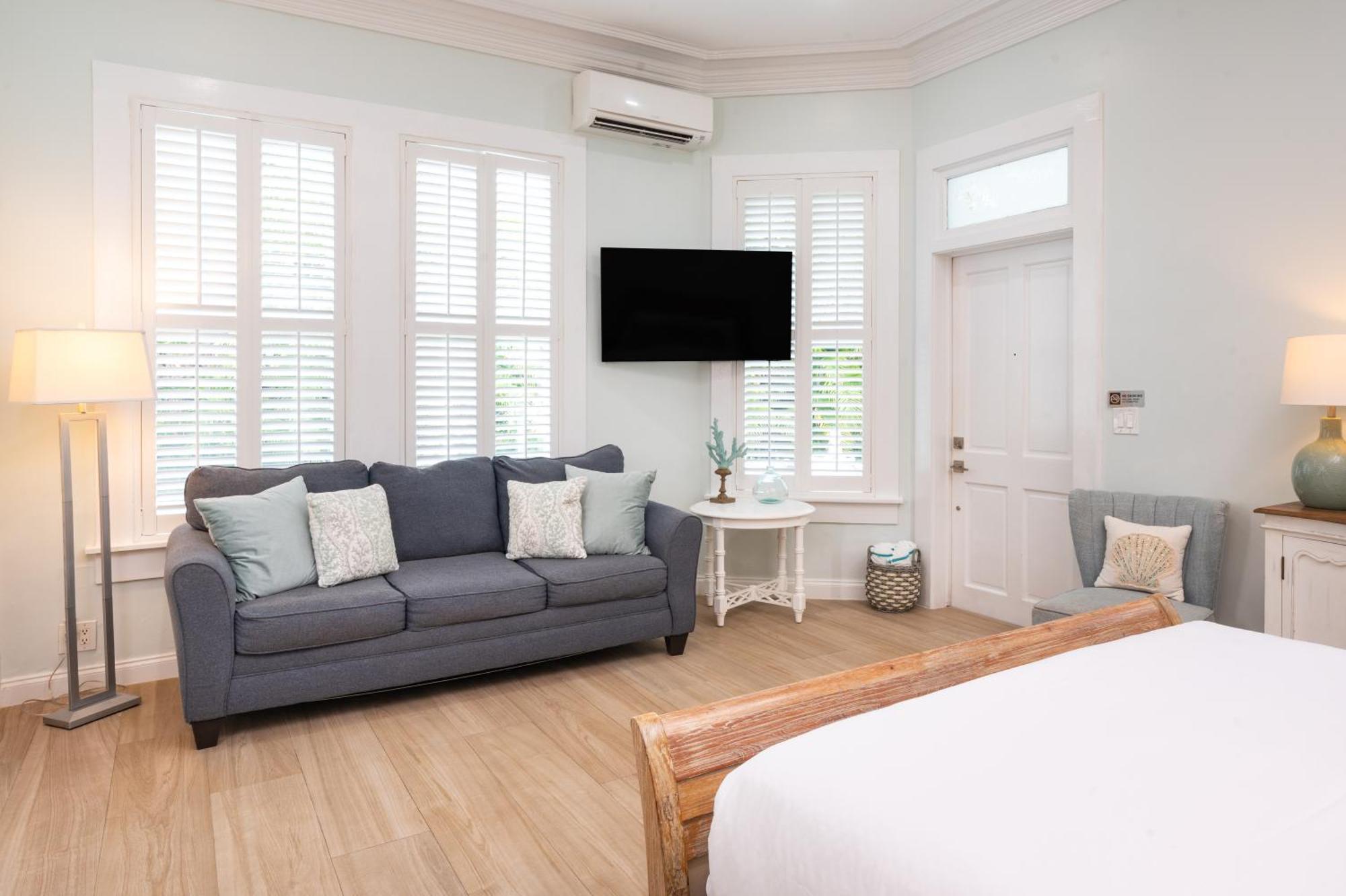 Deluxe Queen Room Two Queen Beds