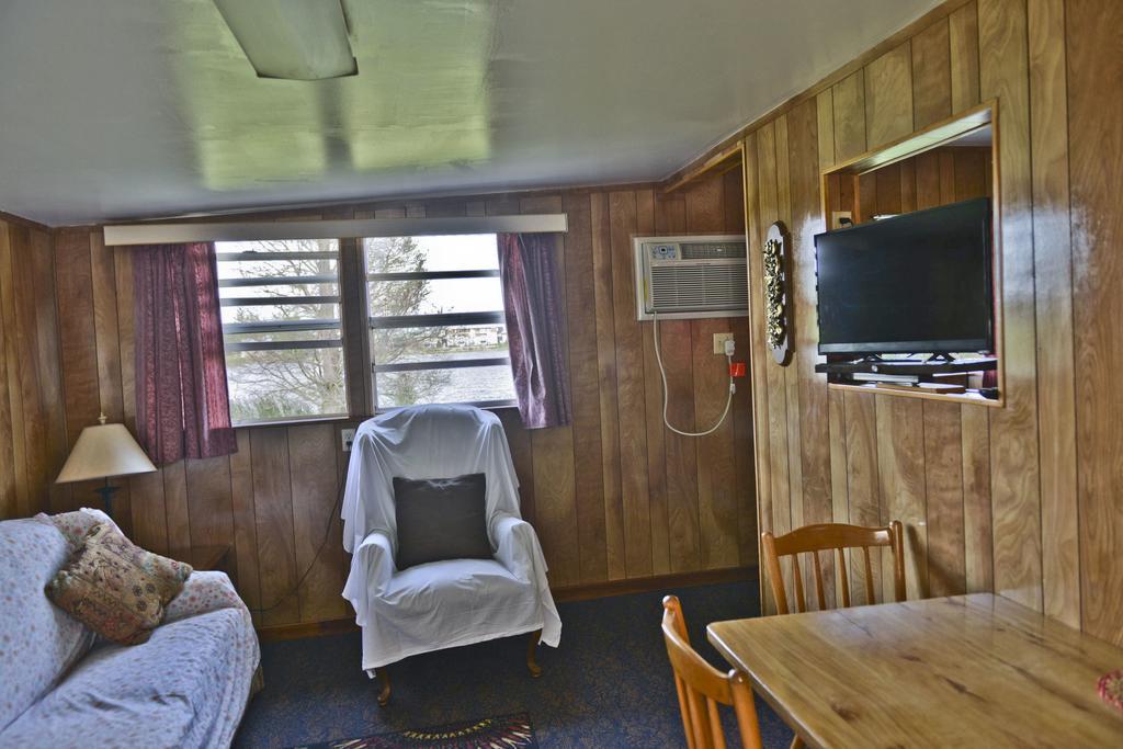 Quadruple Room Lake View