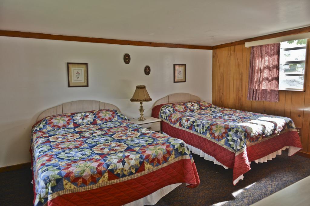 Quadruple Room Lake View