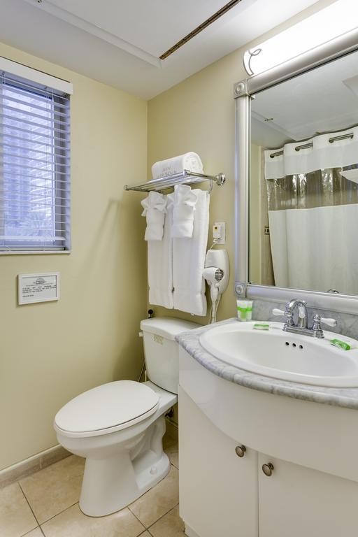Queen Suite