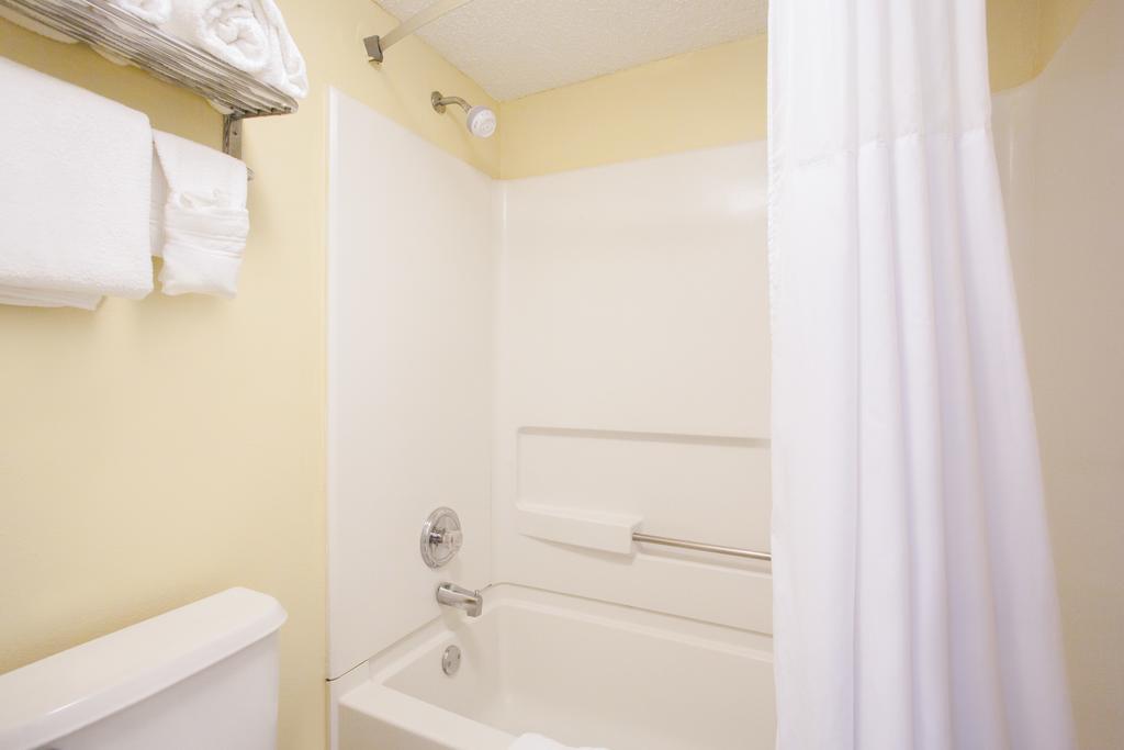 Double Room with Two Double Beds - Smoking,661991583:JPEG