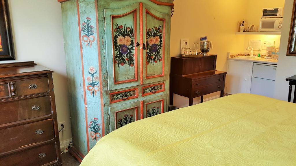 Standard King Room
