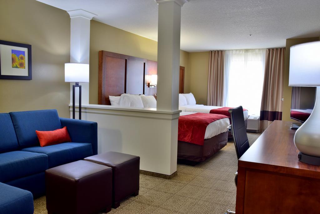 Queen Suite with Sofa Bed