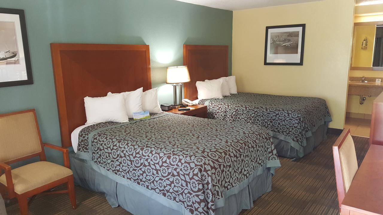 Double Room Two Double Beds Non-Smoking