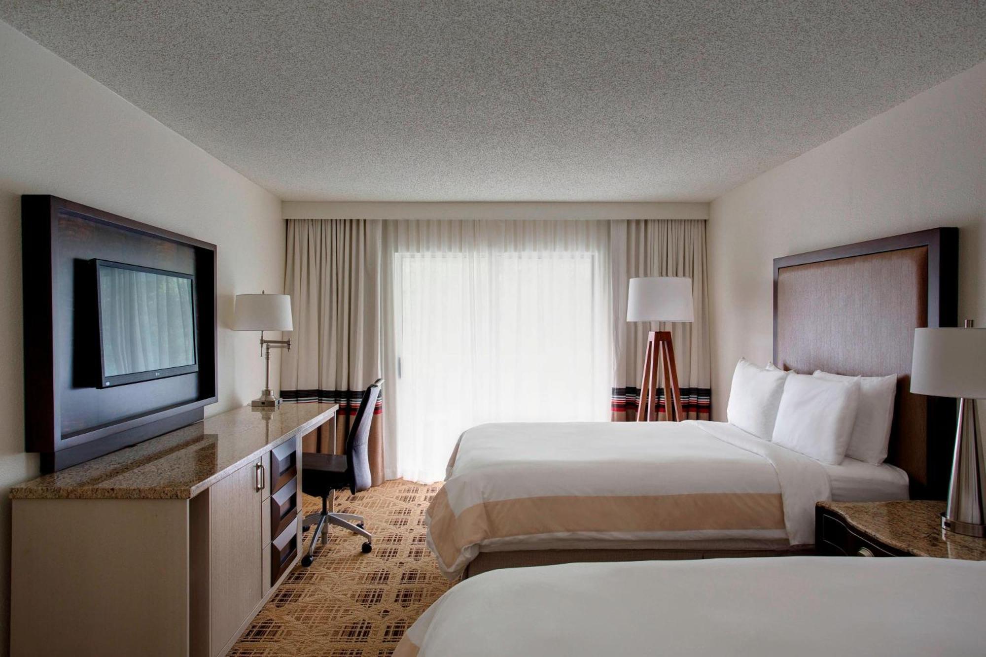 Guest room with Two Double Beds – Nature View,1352606158:JPEG