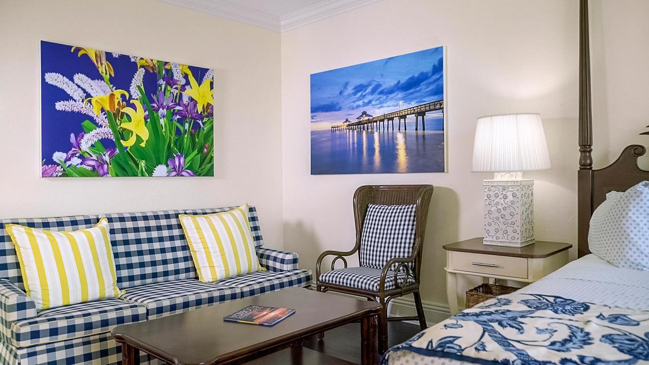 Deluxe King Room Lake View Balcony