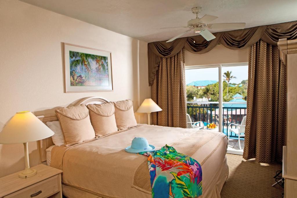 One-Bedroom King Suite,262790541:JPEG