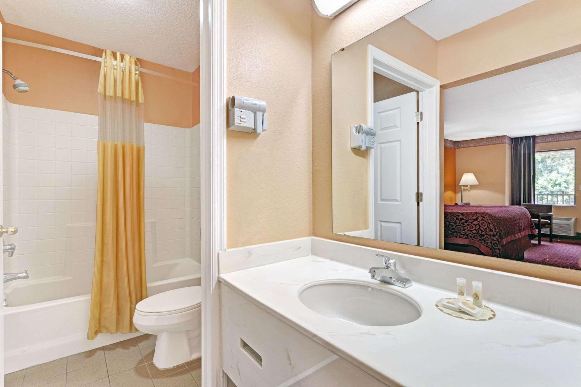 Double Room Two Double Beds Smoking