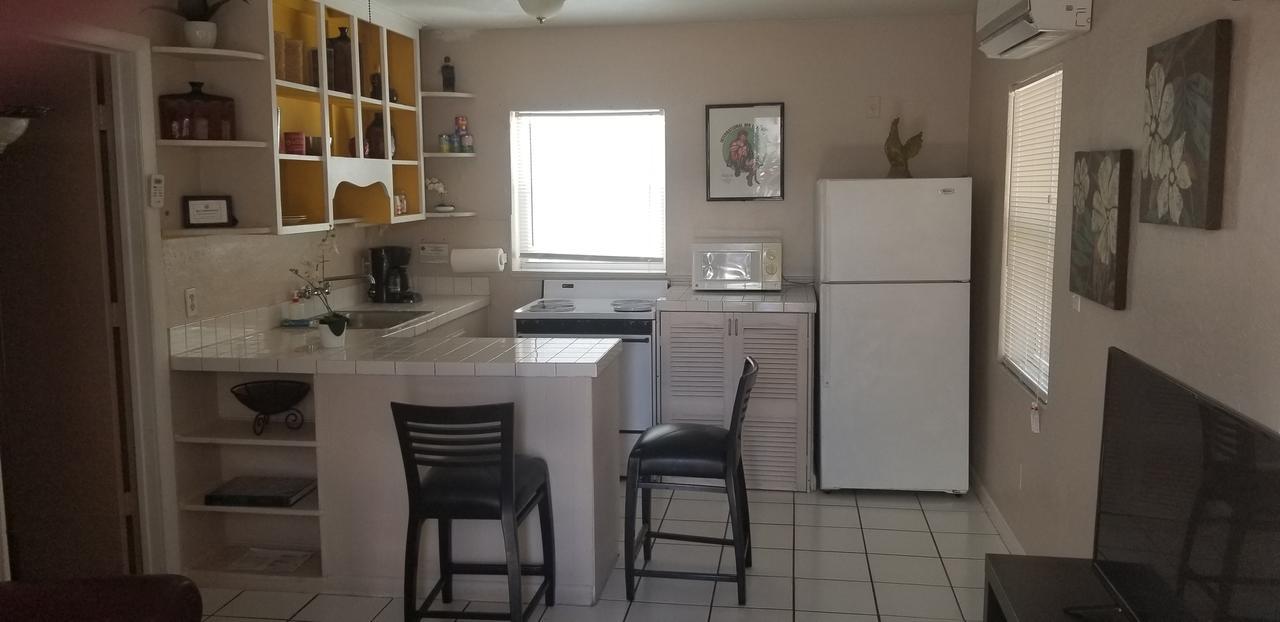 Deluxe Queen Suite