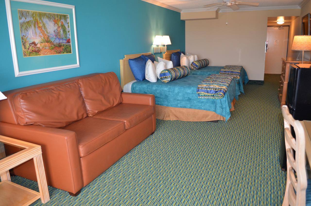 Deluxe Queen Room Oceanfront View Non-Smoking,630938109:JPEG