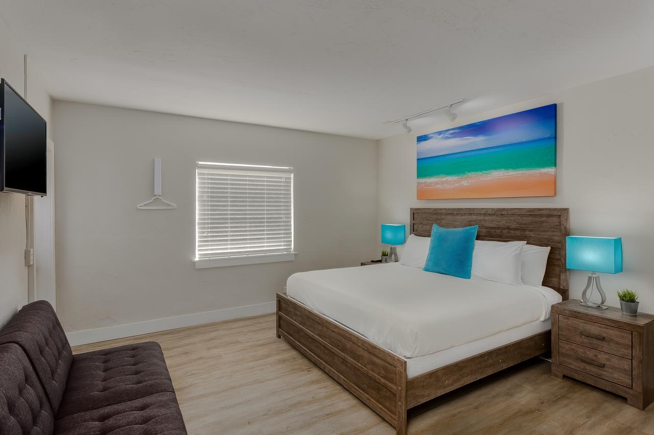 Superior King Suite,631169616:JPEG