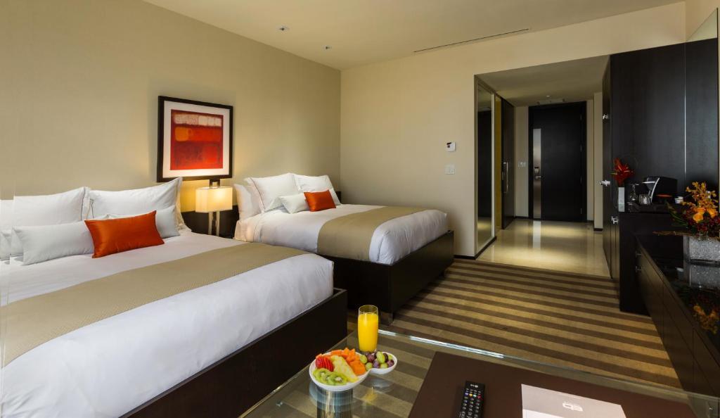 Queen Room with Two Queen Beds,64473919:JPEG