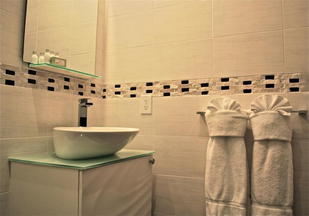Deluxe Studio