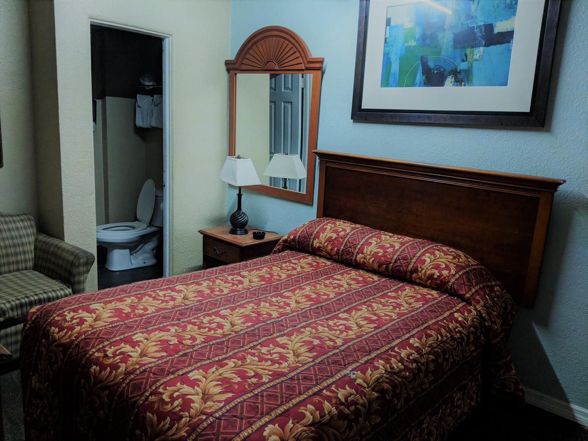 Standard Single Room - Smoking