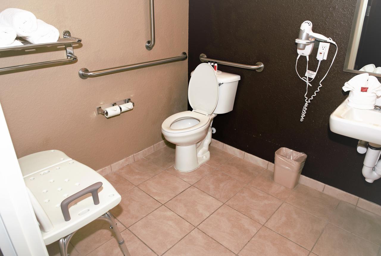 Queen Room Roll Shower Mobility or Hearing Accessible Non-Smoking