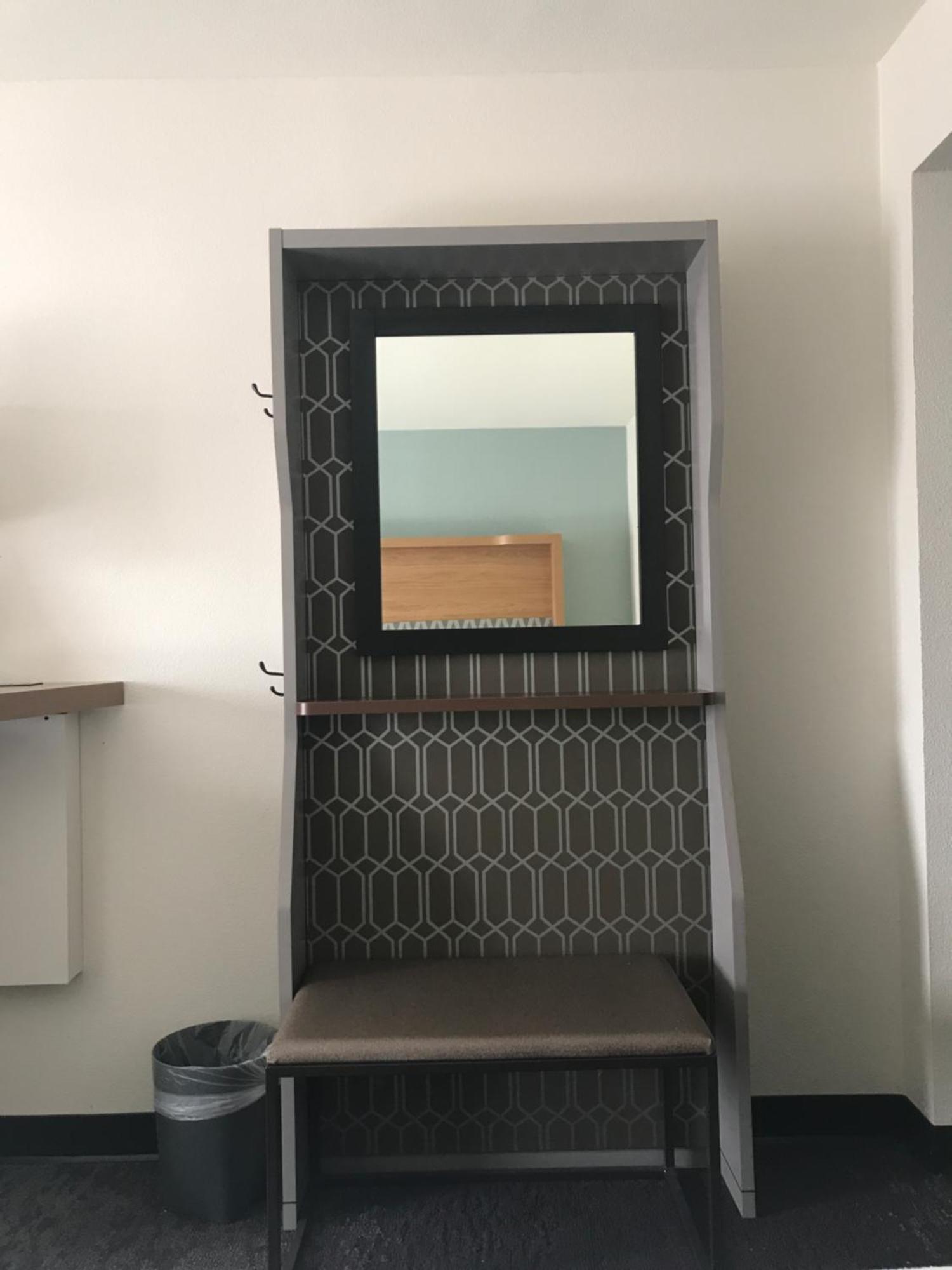 Standard Room,1322717617:JPEG