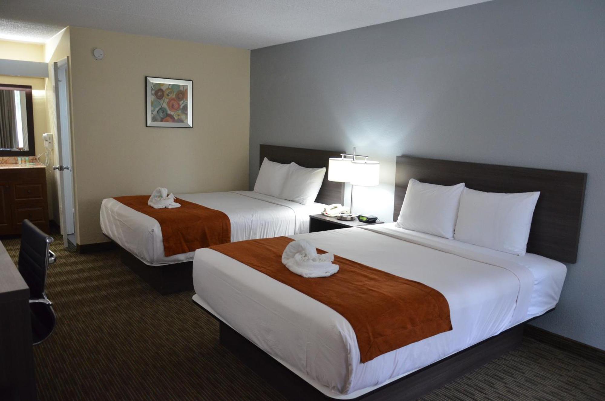Queen Room Two Queen Beds Non-Smoking