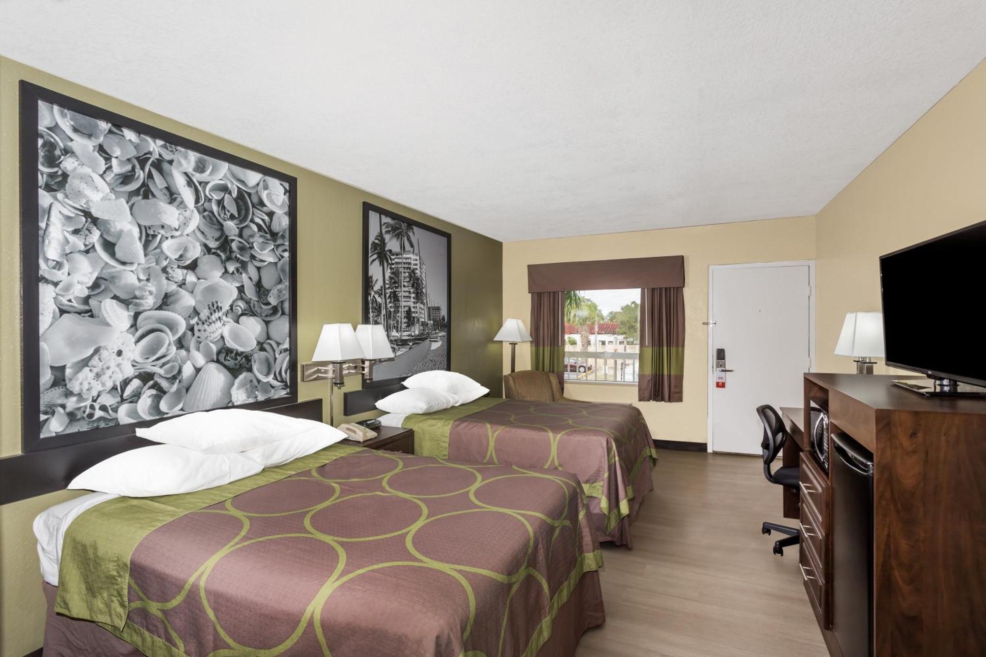 Double Room with Two Double Beds - Smoking,1211270458:JPEG