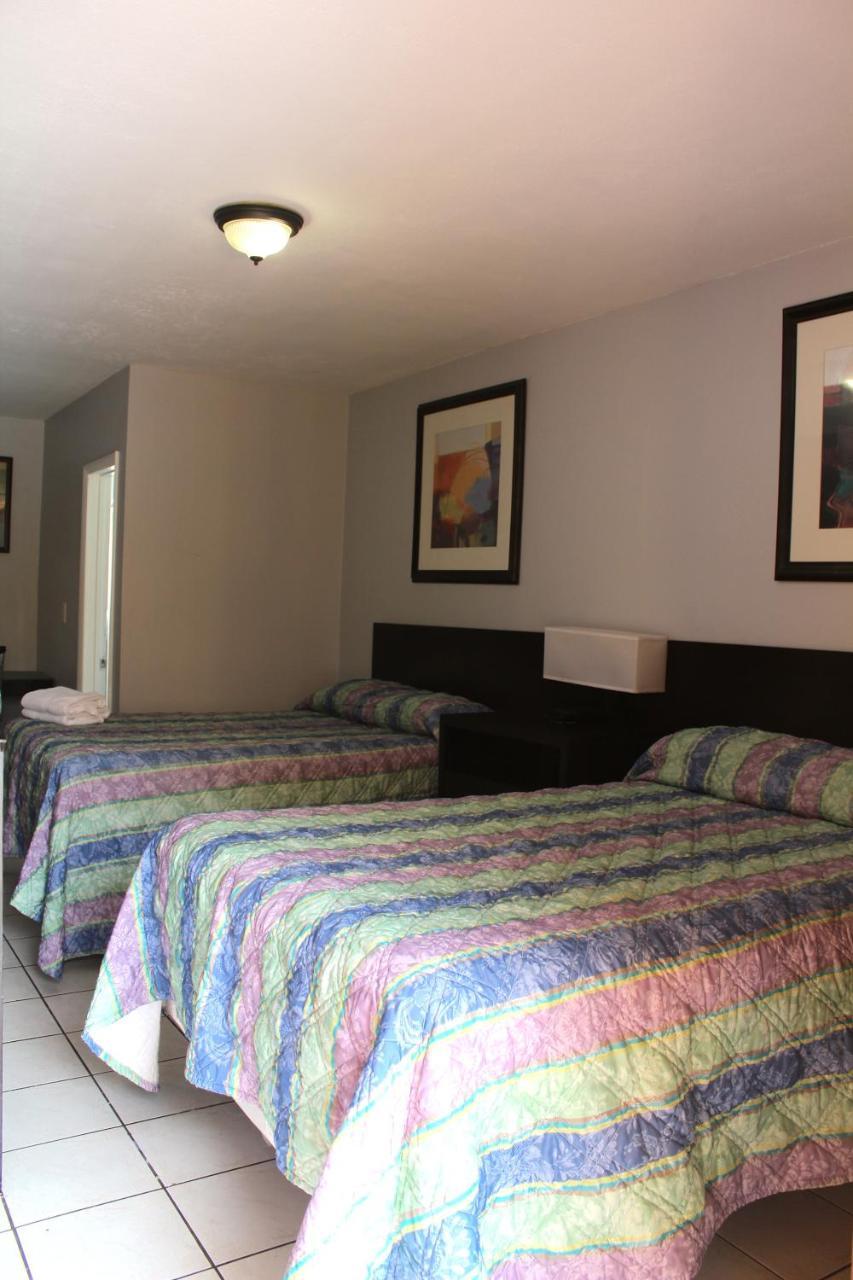 Double Room Two Double Beds Non-Smoking