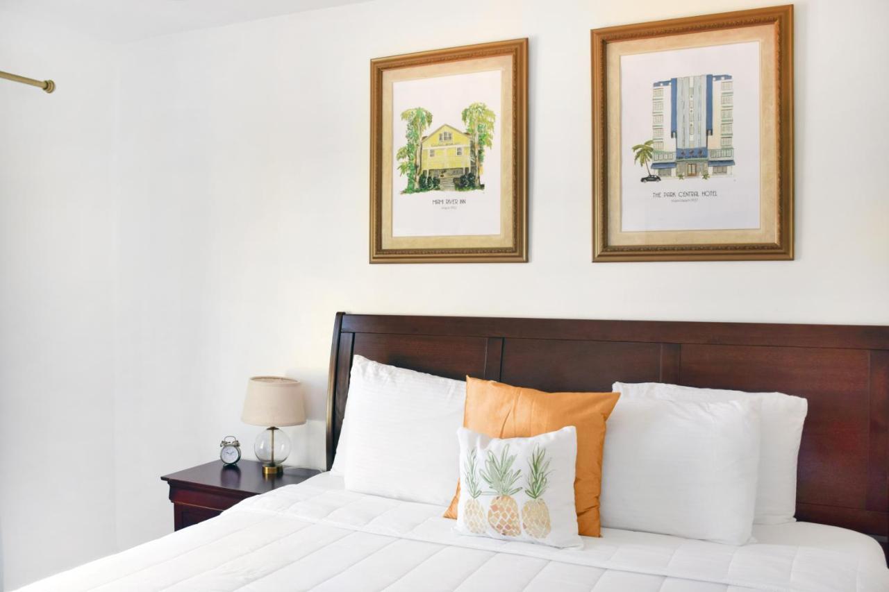 Signature Room Ocean View One King Bed