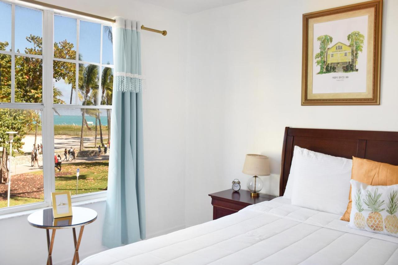 Signature Room Ocean View One King Bed