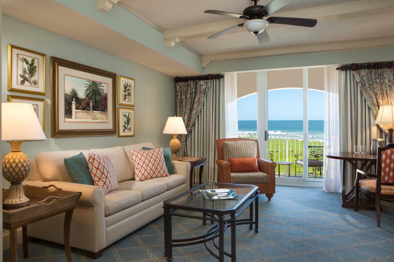 One-Bedroom Suite,798810051:JPEG