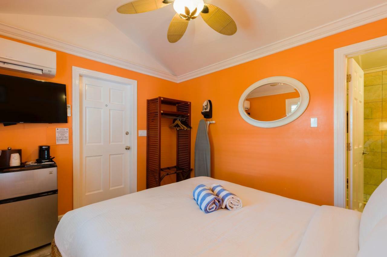 Deluxe Cottage Queen Room,909448906:JPEG