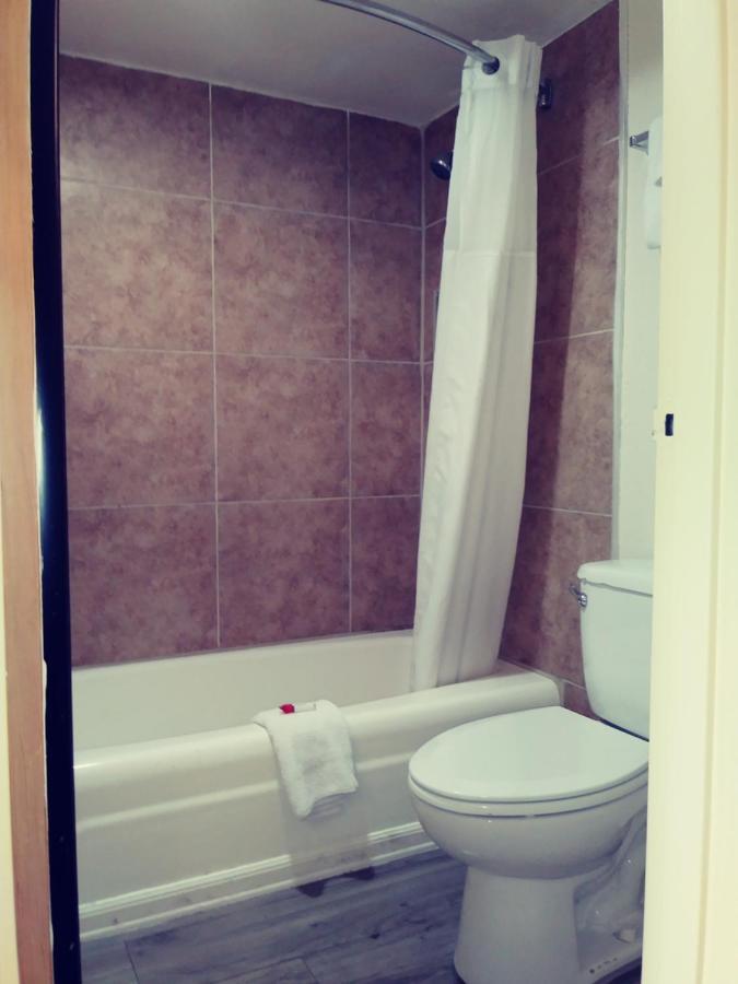 King Room - Smoking,1161502446:JPEG