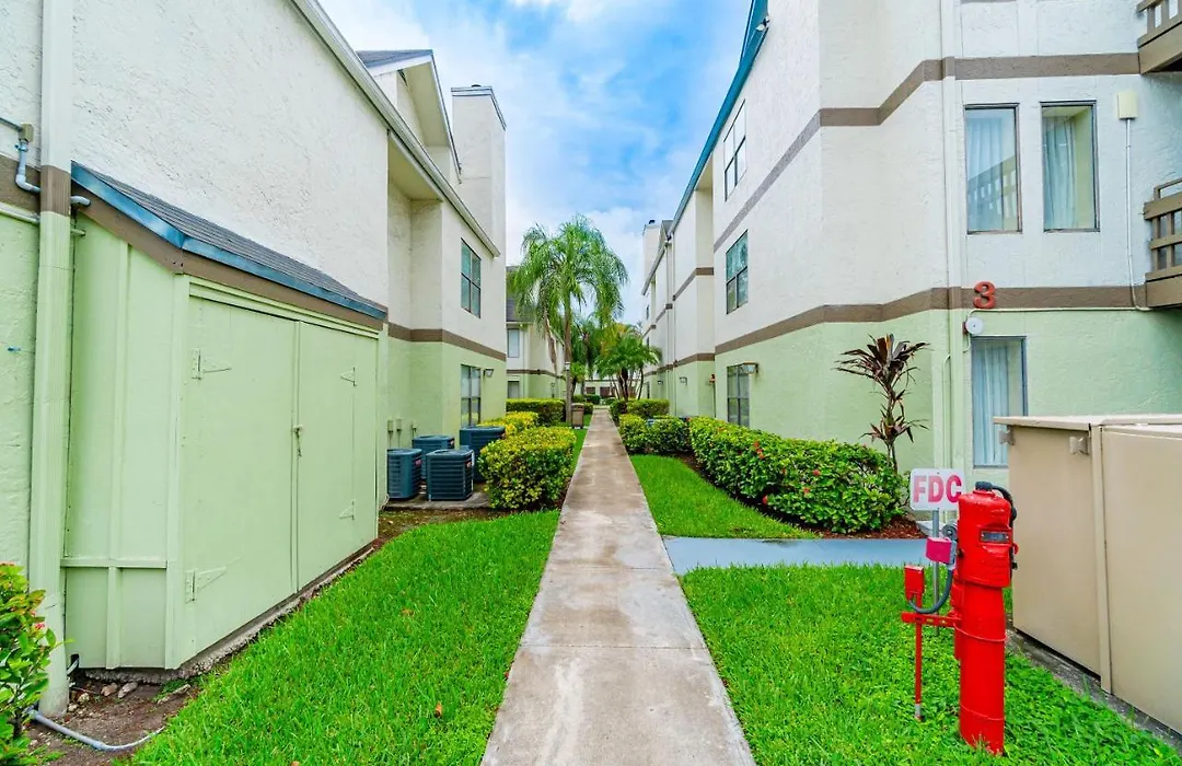 Doral Inn & Suites Miami Airport West-1