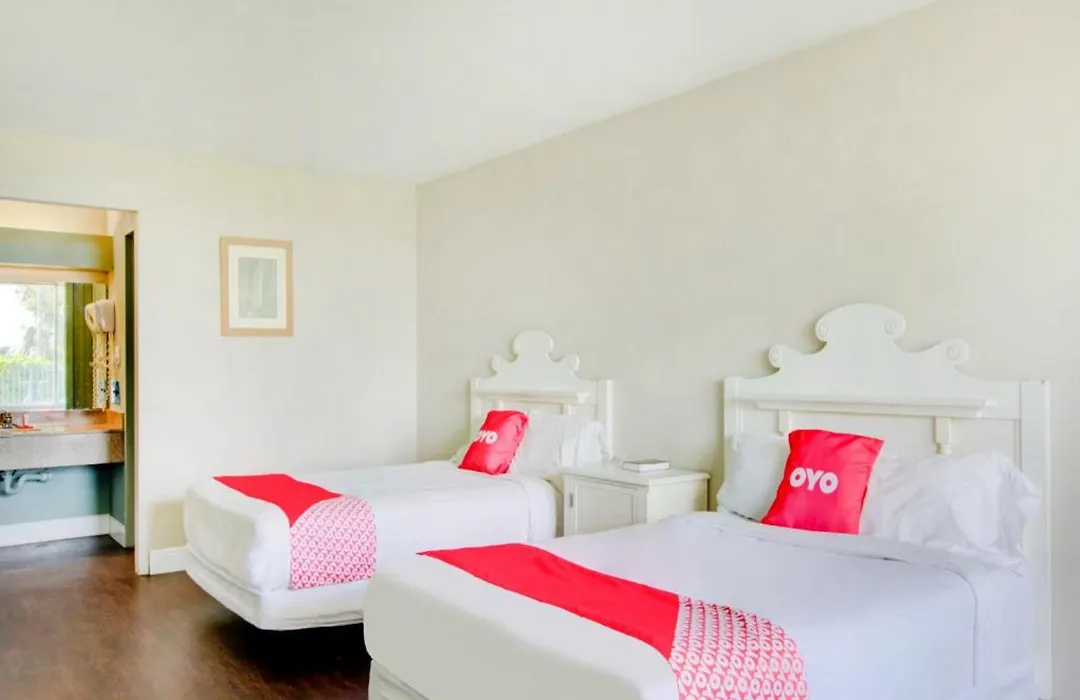 Oyo Hotel Dundee By Crystal Lake-1