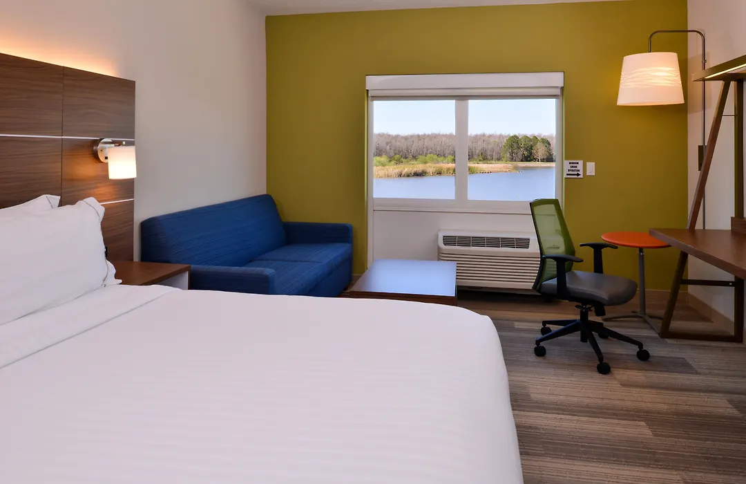 Holiday Inn Express & Suites Trinity By Ihg-1
