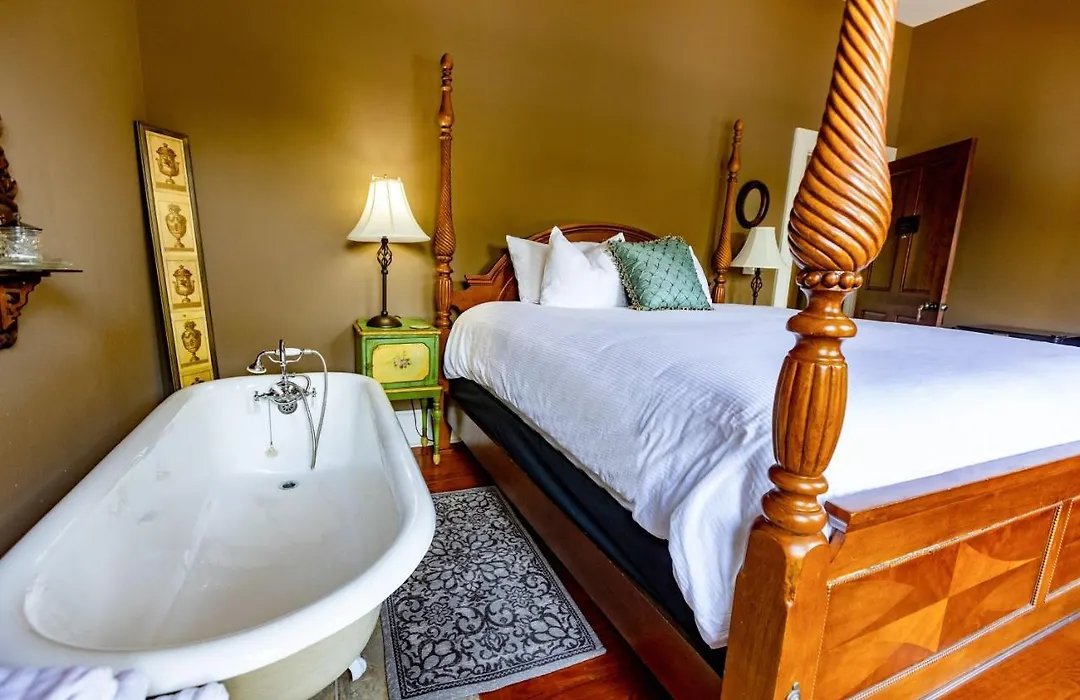 Southern Charm In The Camellia Rose Inn-1