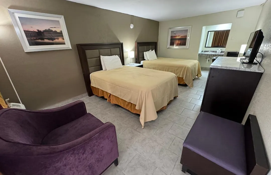 River Palm Hotel-1