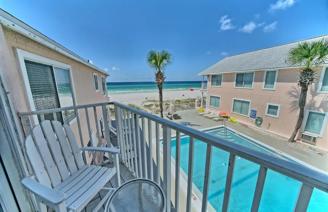 Pineapple Villas-1