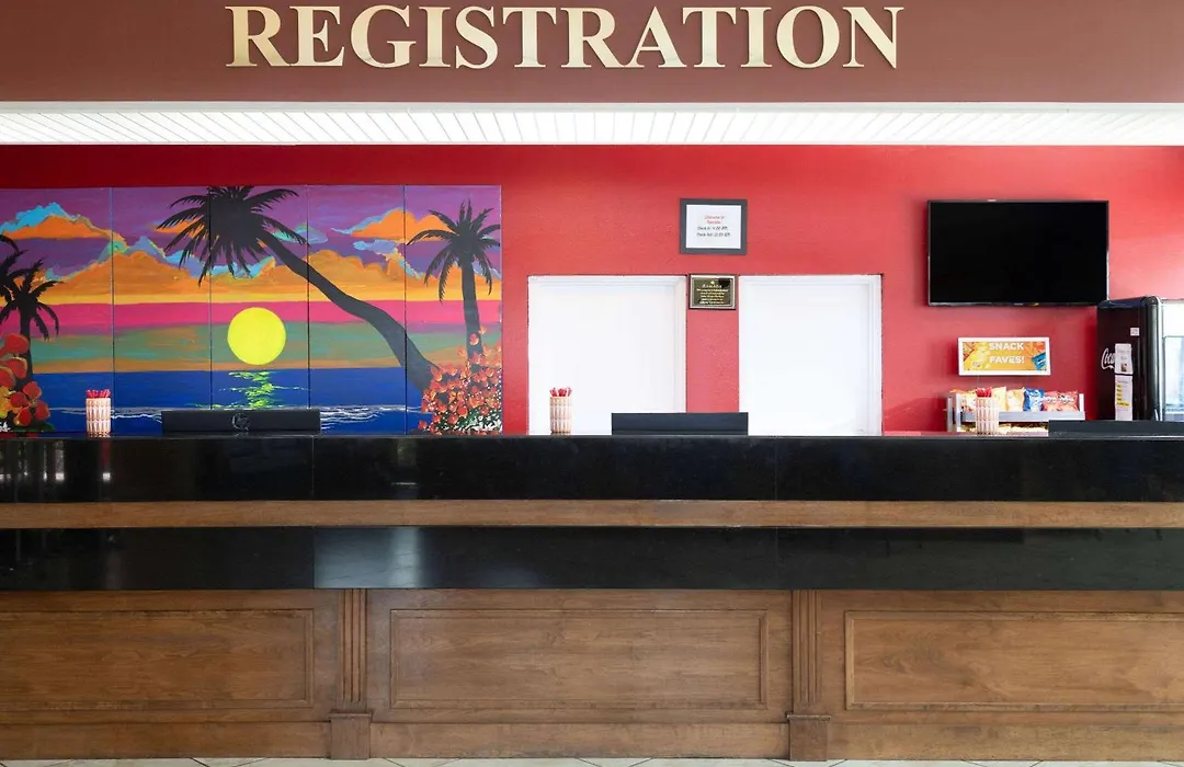 Ramada By Wyndham Kissimmee Gateway-1