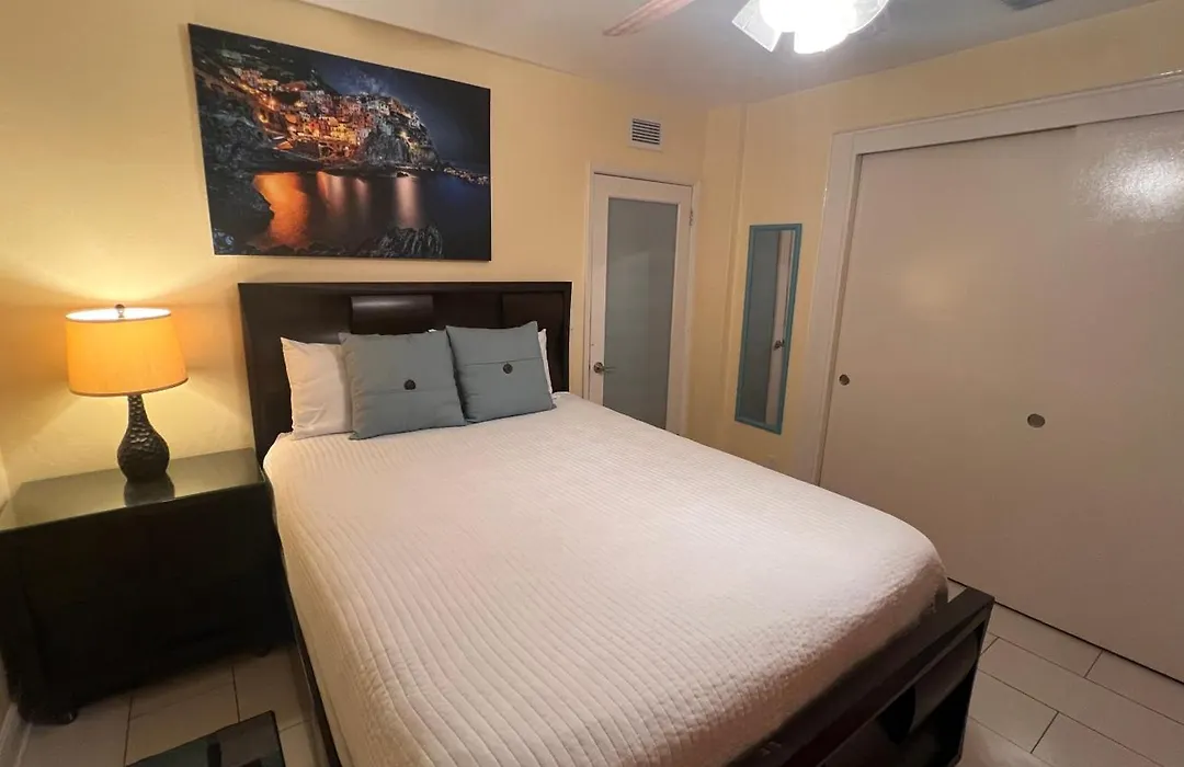 Billy'S Resort- Men Only - Solo Hombres-1