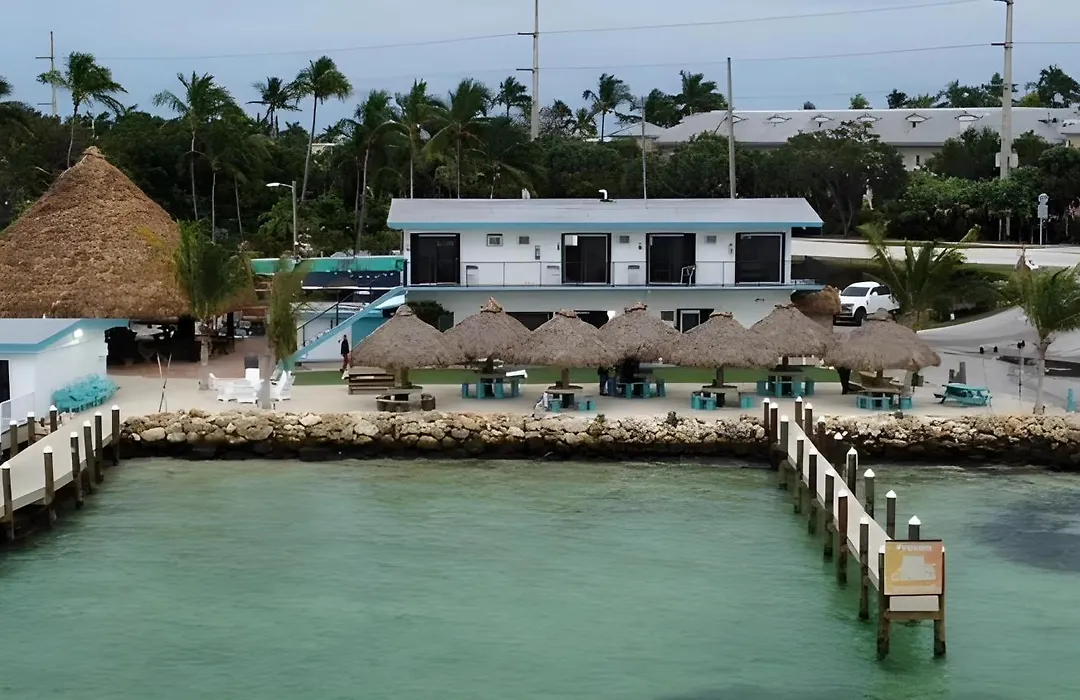 Edgewater Lodge-1