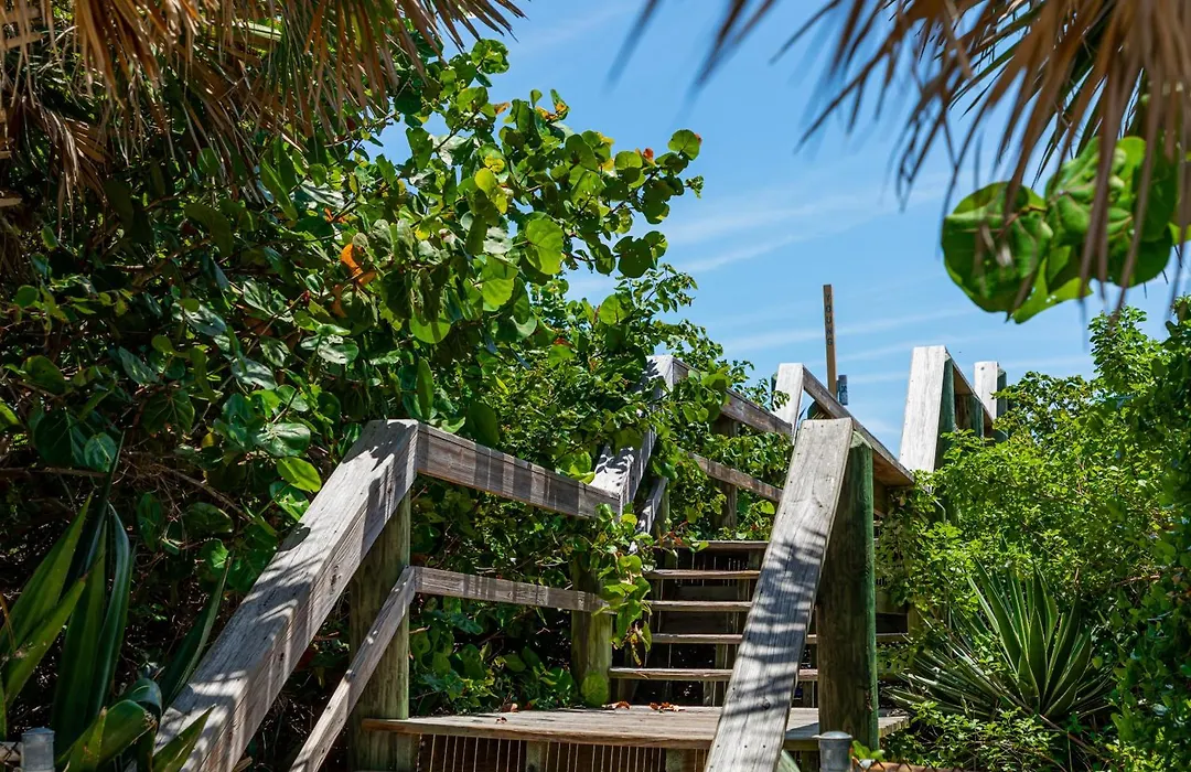 Beachside Hotel & Suites Cocoa Beach - Port Canaveral-1
