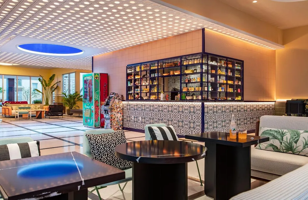Moxy Miami South Beach-1
