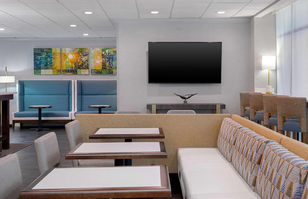 Hampton Inn Tallahassee-Central-1