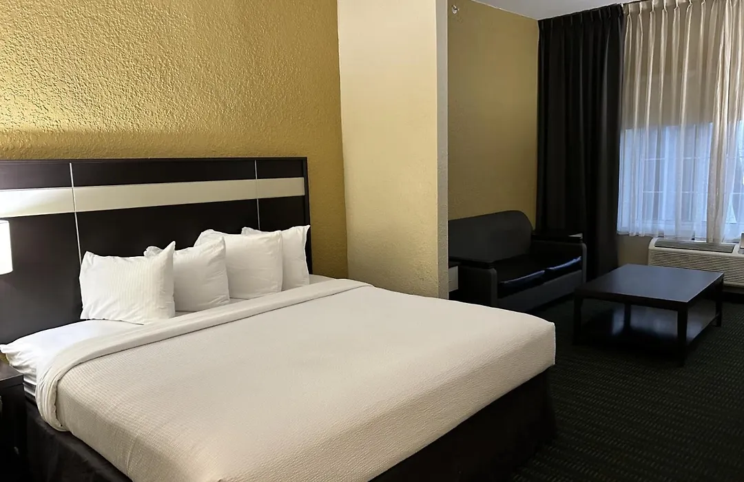 Hotel Flamingo Inn & Suites Vero Beach I-95-1