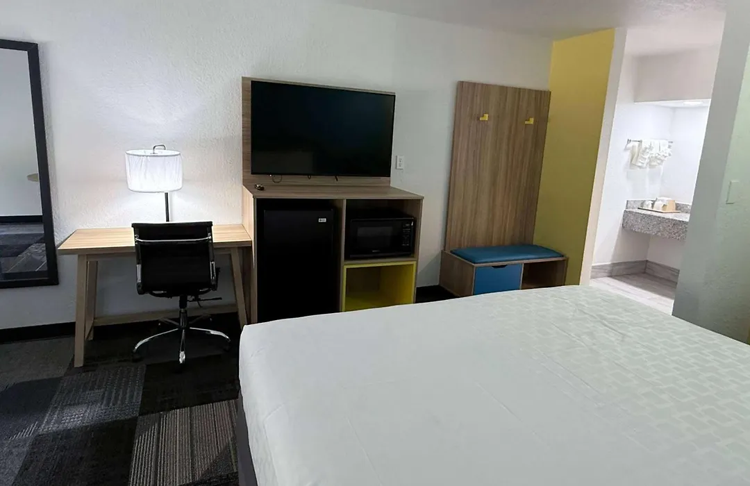 Days Inn By Wyndham Eglin Afb-1