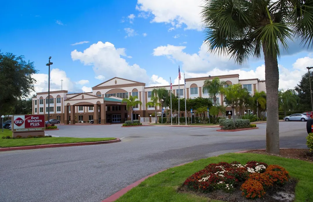 Best Western Plus Ambassador Suites-1