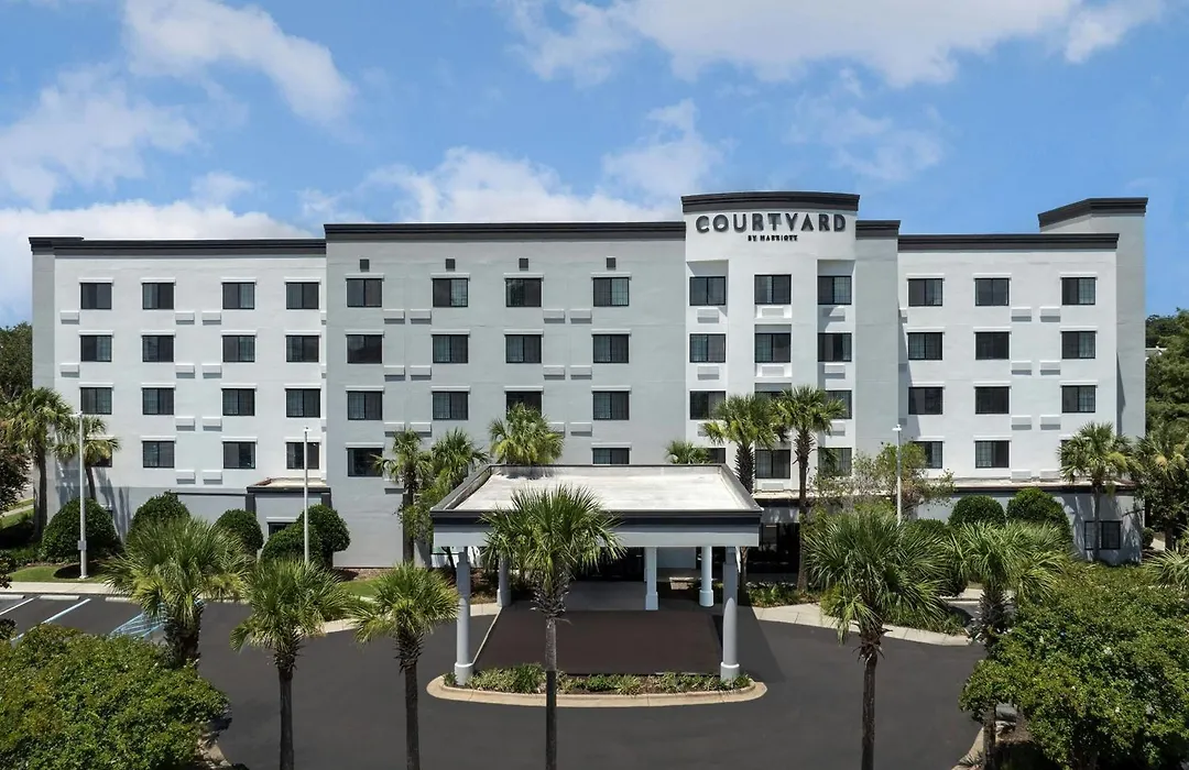 Courtyard By Marriott Pensacola Downtown-1