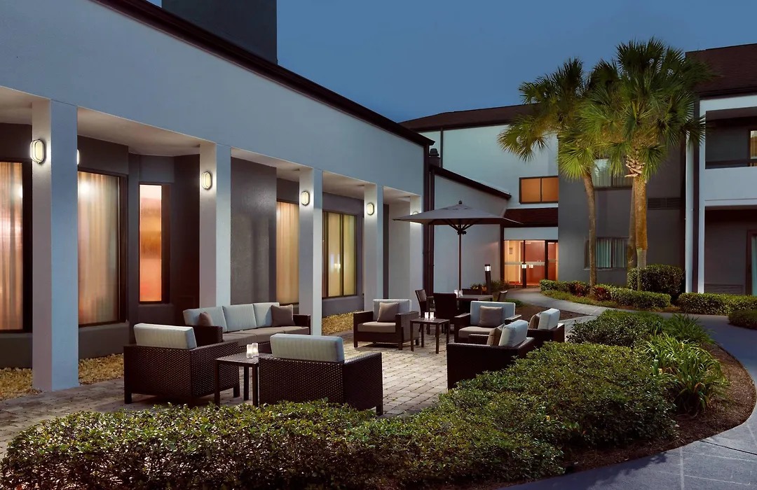Courtyard By Marriott Tallahassee Downtown/Capital-1