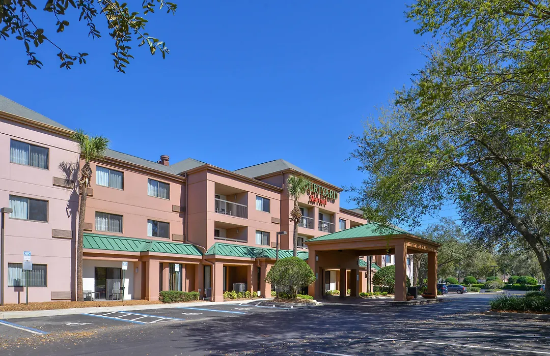 Courtyard Tampa North / I-75 Fletcher-1