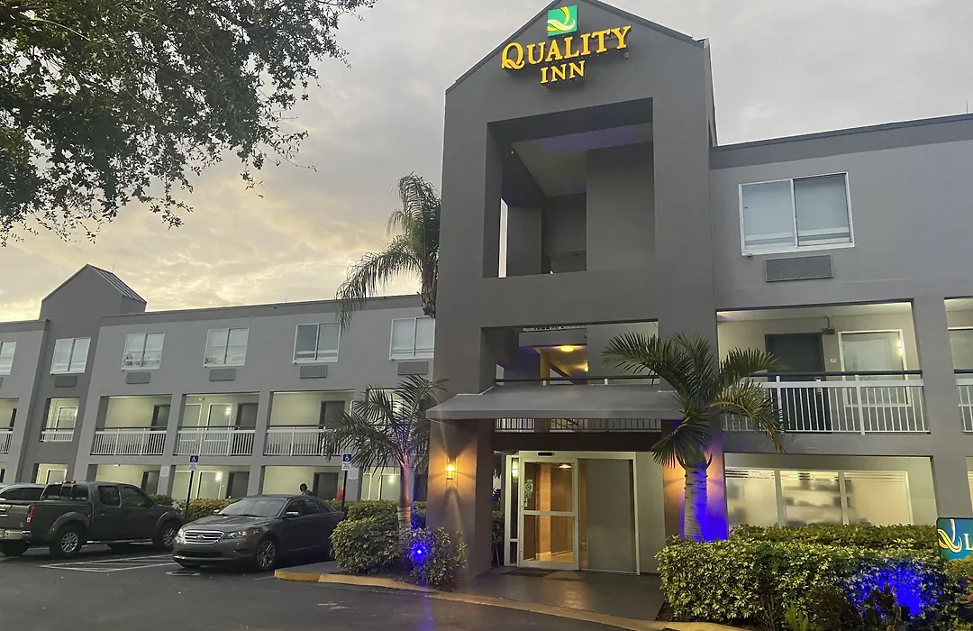 Quality Inn Miami Airport - Doral-1